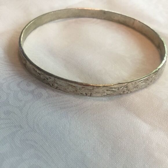 Silvertone Graphic Bangle Bracelet - Picture 3 of 7
